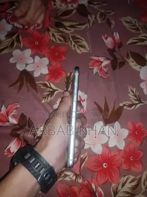 Used iPhone with Good Condition and Battery Health