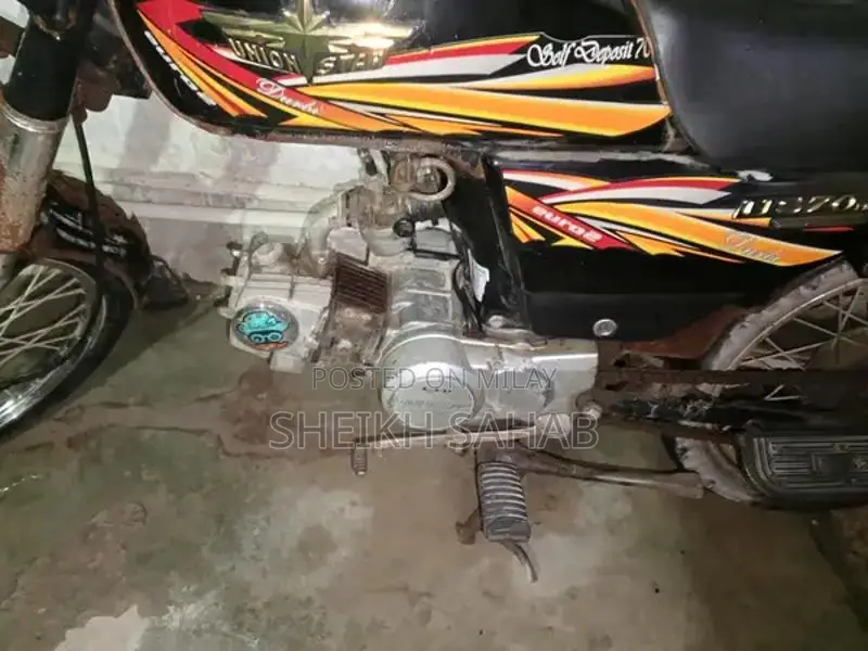 Tecno Spark Mobile Phone and Union Star Bicycle Set