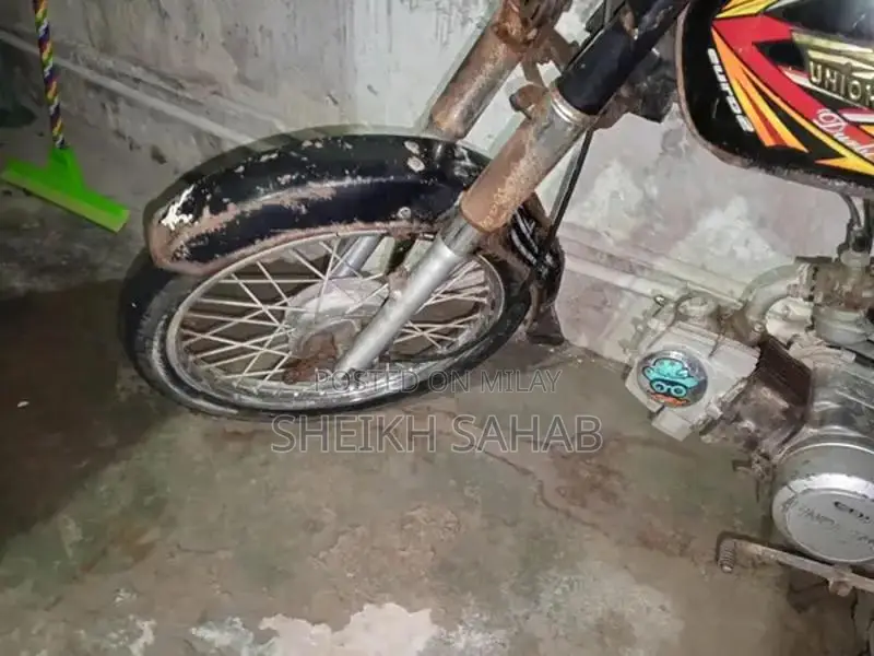 Tecno Spark Mobile Phone and Union Star Bicycle Set