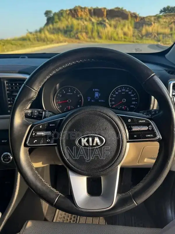 2023 Kia Sedan with Advanced Safety Features