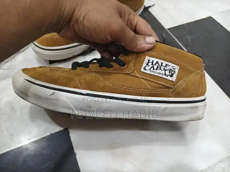 Men's Black Leather Imported Boots - Size 9 Near-Mint Condition