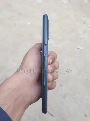 Fully Functional Mobile Device with Original Accessories