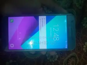 Compact Mobile Phone with Basic Features