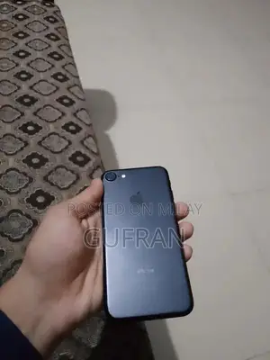 iPhone 7 32GB Unlocked Smartphone Water Resistant