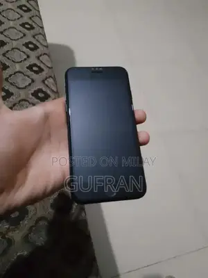 iPhone 7 32GB Unlocked Smartphone Water Resistant