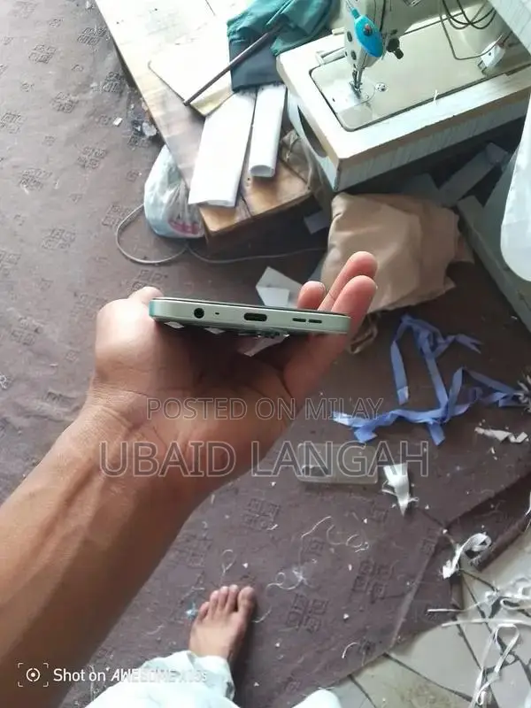 Samsung S25 Smartphone 128GB Storage Excellent Condition