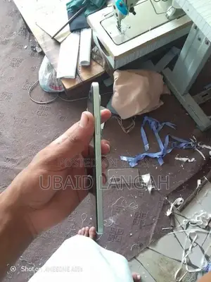 Samsung S25 Smartphone 128GB Storage Excellent Condition