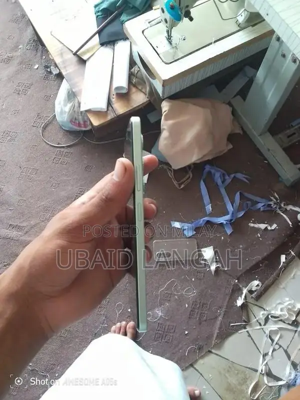 Samsung S25 Smartphone 128GB Storage Excellent Condition