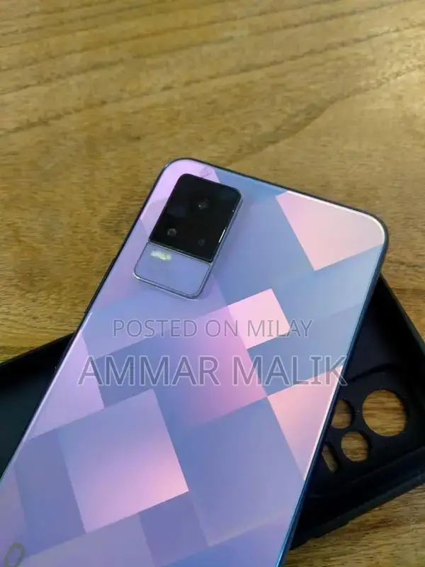 Vivo V21e Smartphone with Advanced Camera System