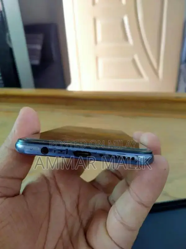 Vivo V21e Smartphone with Advanced Camera System