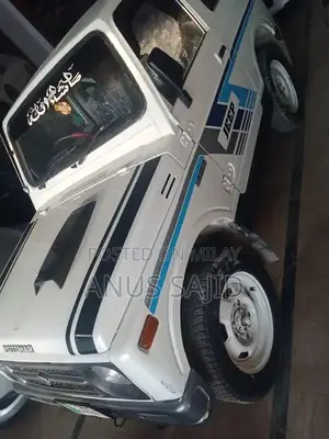 1987 Classic White and Purple Car with Perfect Engine