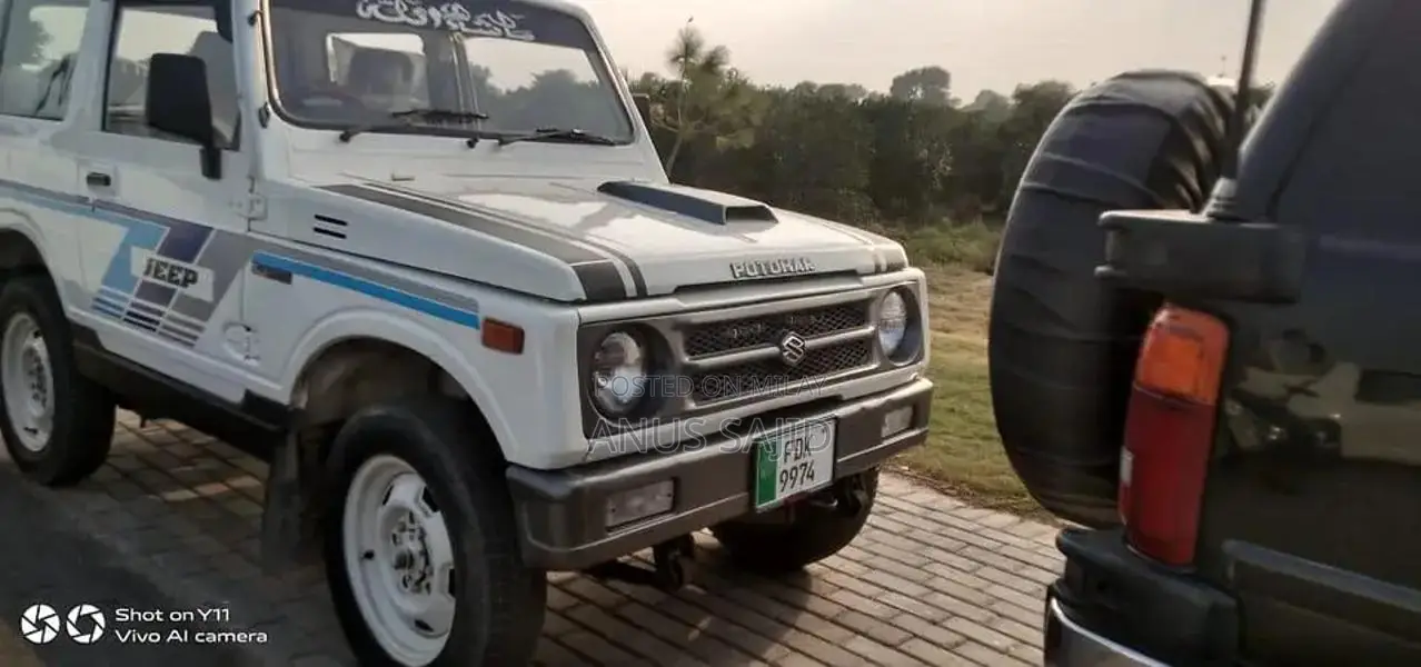 1987 Classic White and Purple Car with Perfect Engine