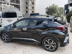 Toyota C-HR Compact Crossover SUV - Import Model