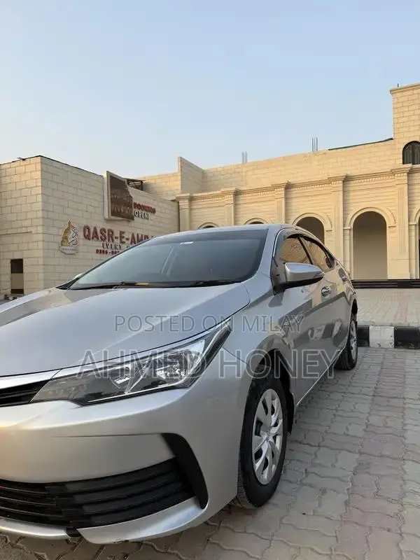 Toyota Corolla GLI Sedan - 2018 Model