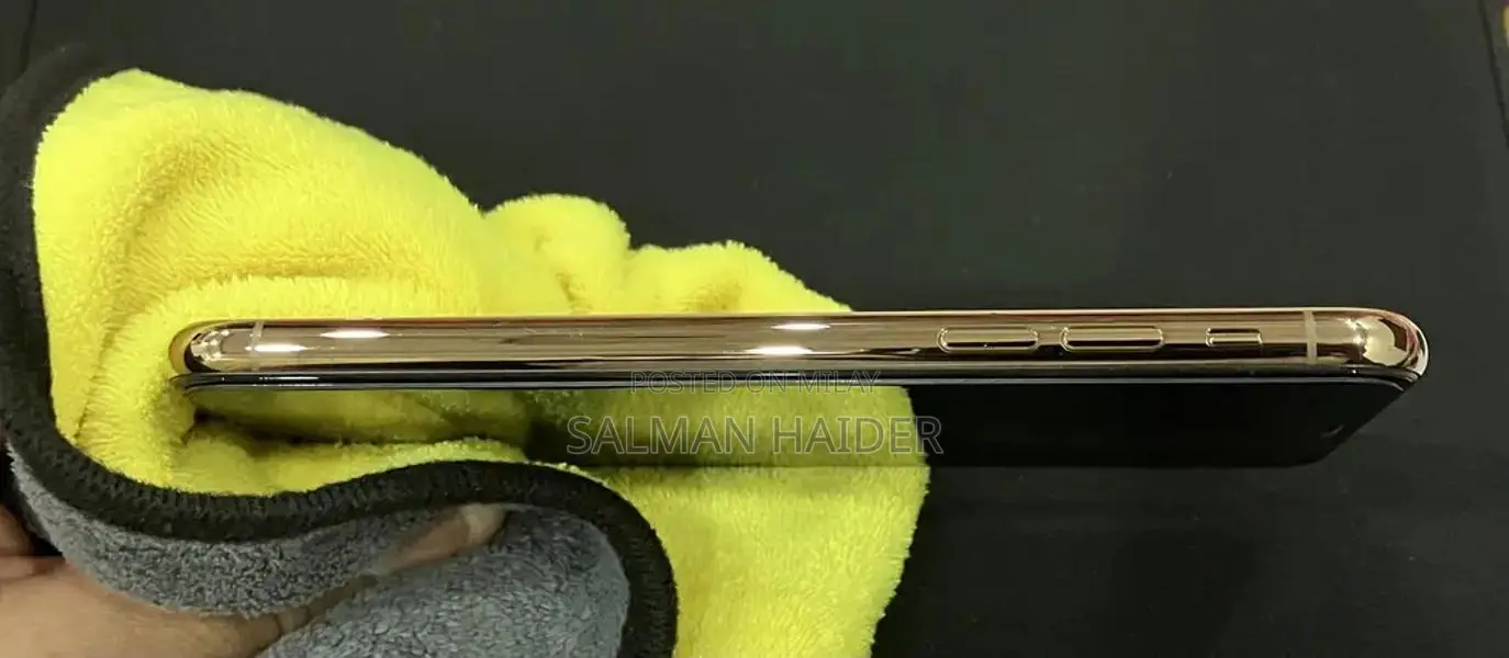 Apple iPhone XS 256GB Rose Gold Smartphone