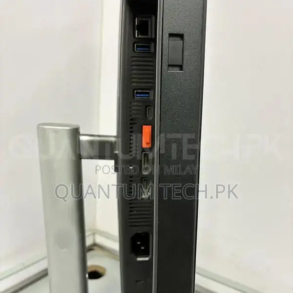 Dell 27-Inch 2K 100Hz IPS USB-C Hub Professional Monitor