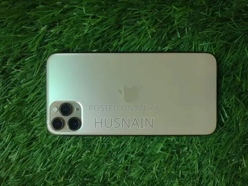 Apple iPhone 11 Pro Max Gold 256GB Excellent Condition