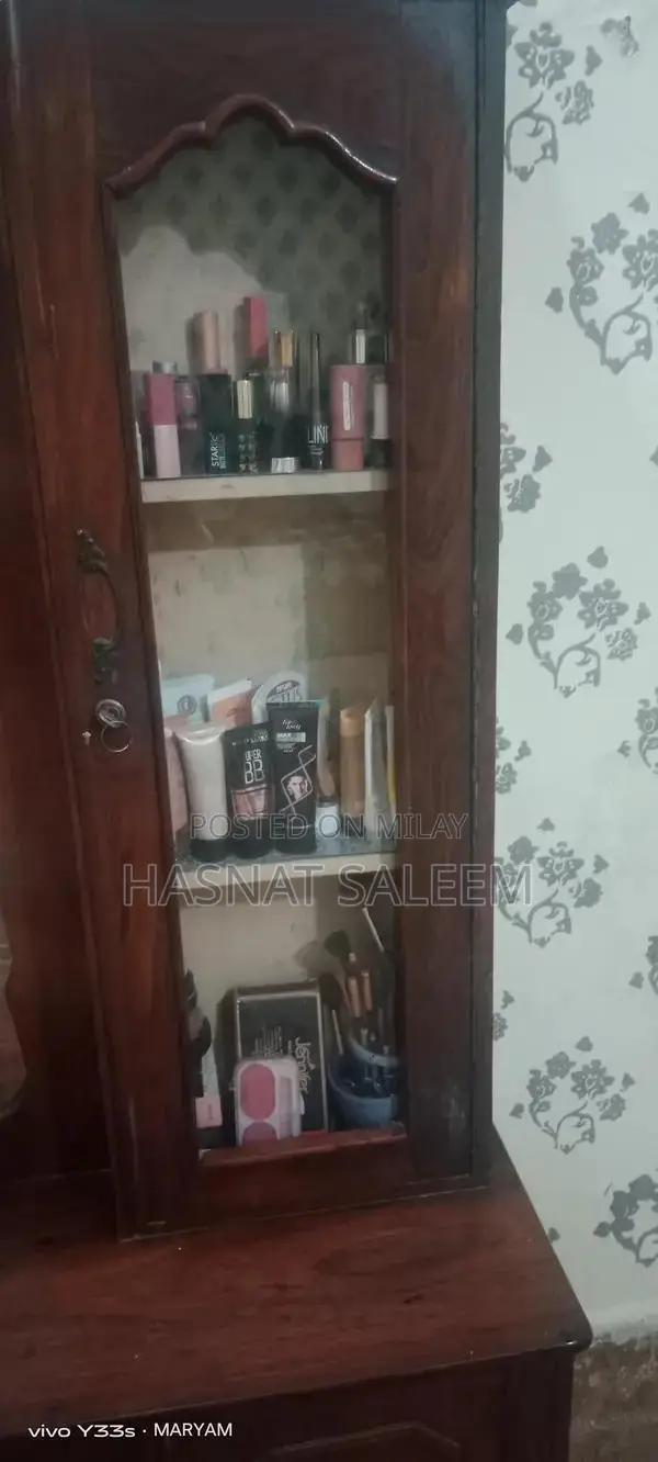 Solid Wood Dresser with Excellent Condition