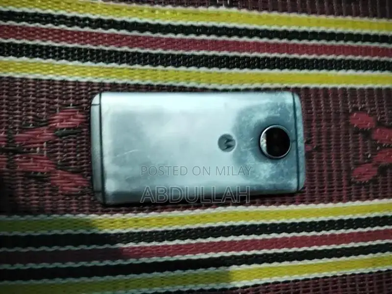 Motorola G5 Budget Smartphone with Quad-Core Processor