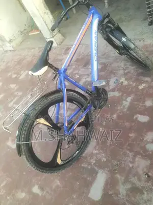 26 Inch Mountain Bike with Gears - New Condition