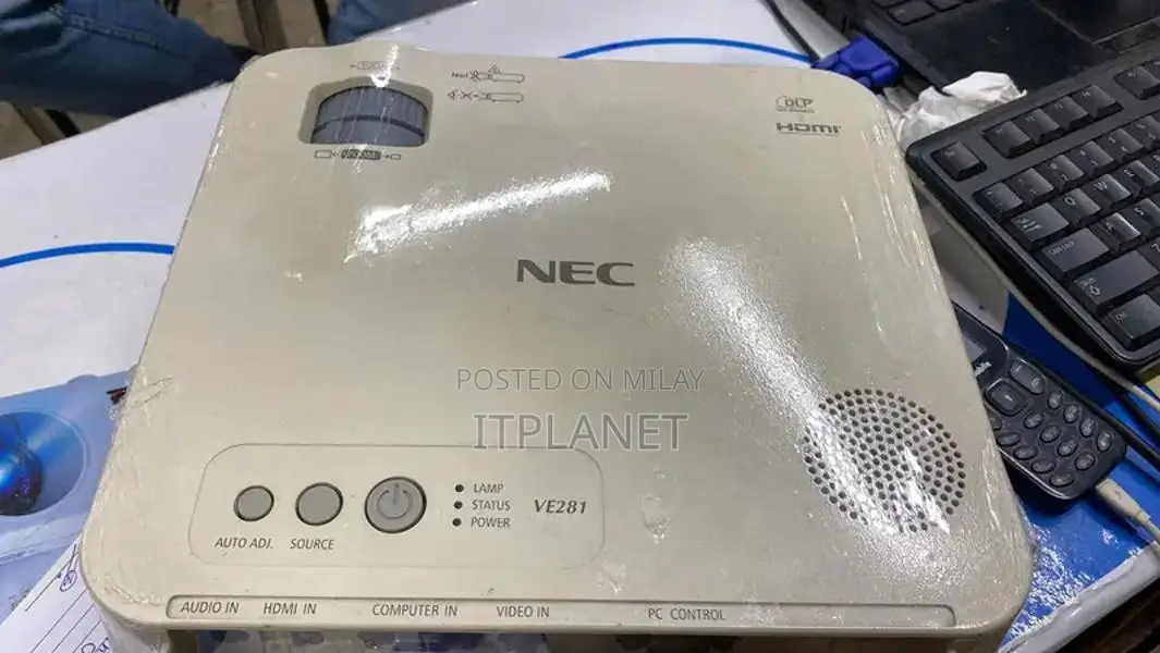 Multimedia Projector with Screen - New and Used Options