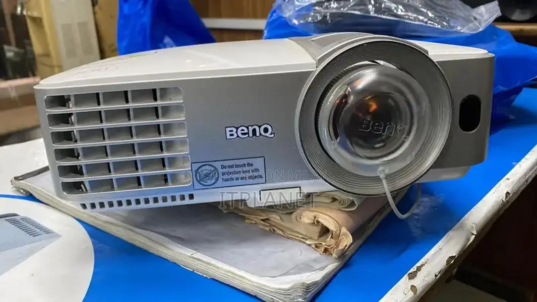 Multimedia Projector with Screen - New and Used Options