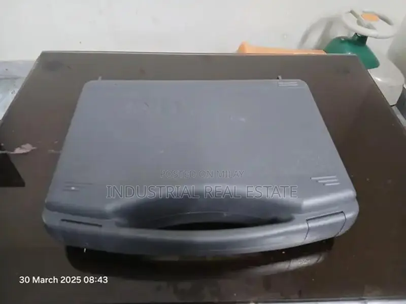 Professional Digital Multi Meter for Electrical Testing and Measuremen