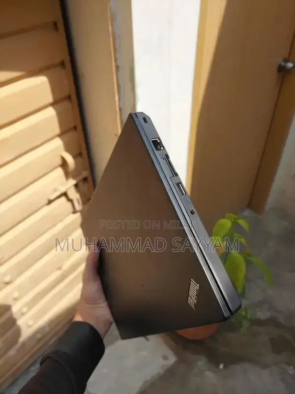 Lenovo ThinkPad X260 Business Laptop