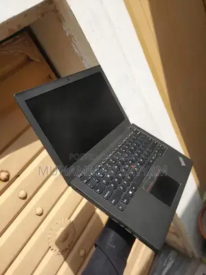 Lenovo ThinkPad X260 Business Laptop