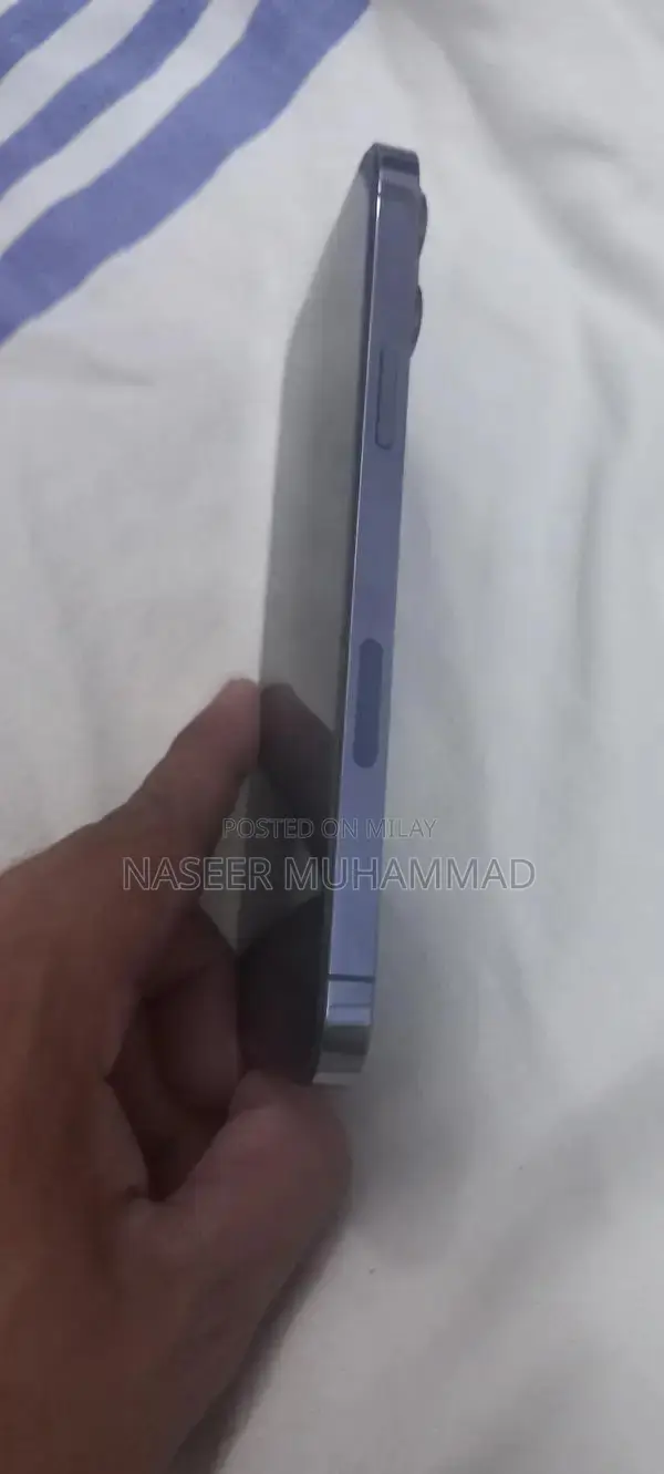 Apple iPhone 13 Pro Max - Premium Smartphone with High Performance