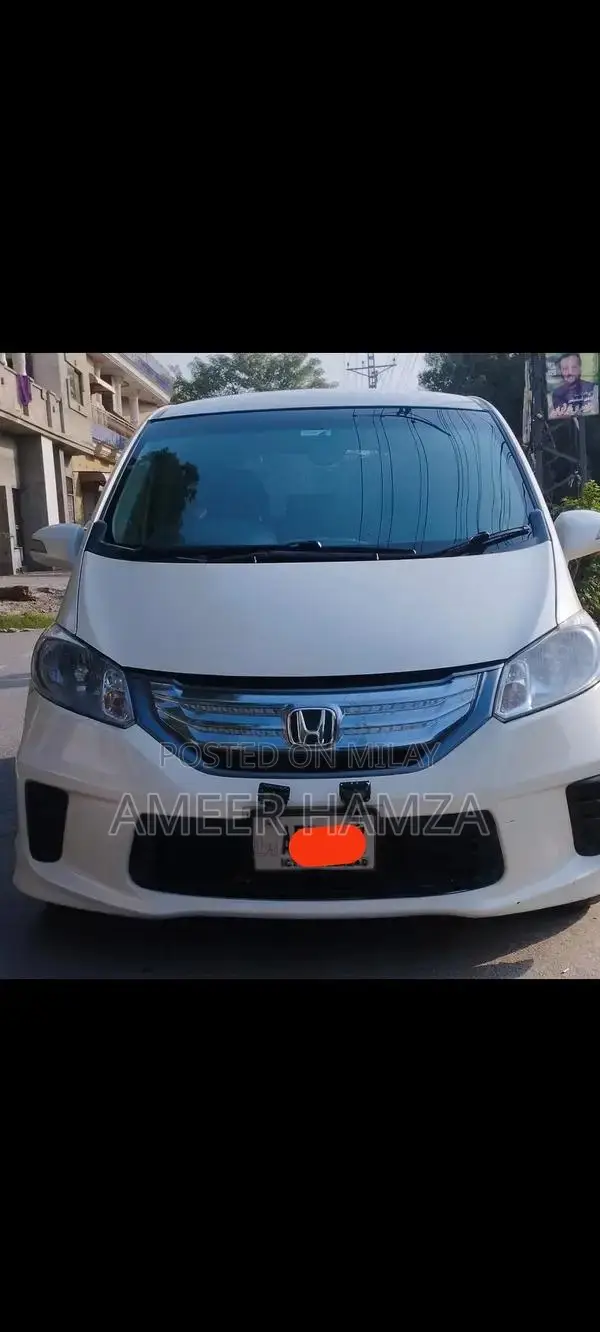 Low Mileage Clean Car with 82,000 km Genuine Drive