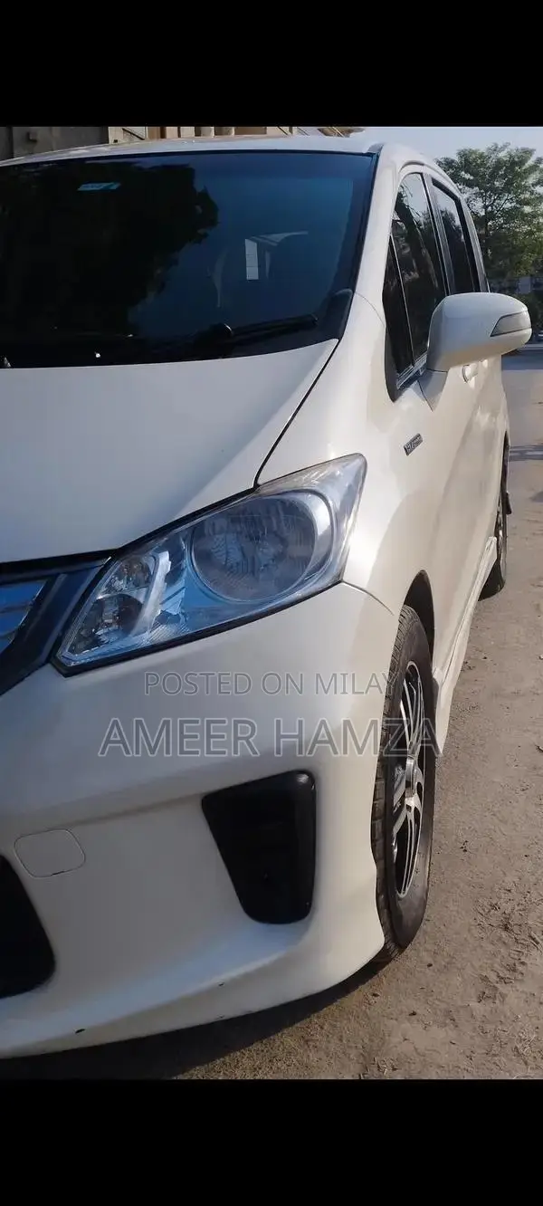 Low Mileage Clean Car with 82,000 km Genuine Drive