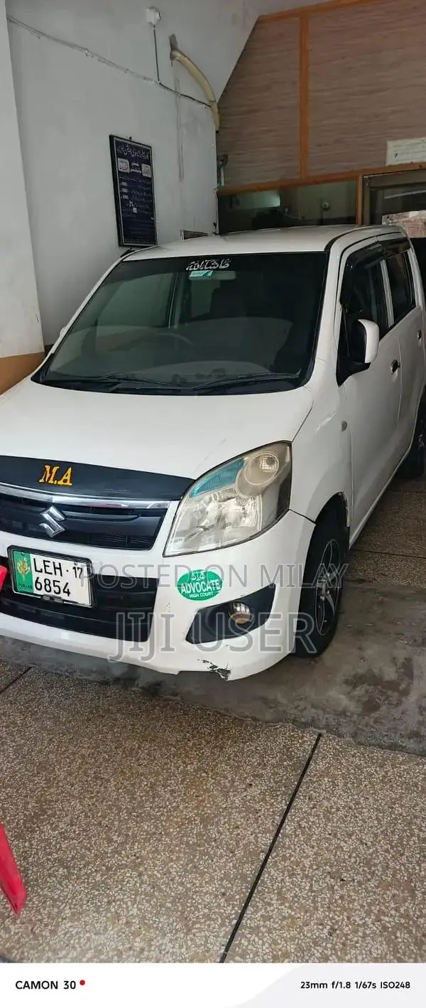 Suzuki WagonR VXL Compact Hatchback