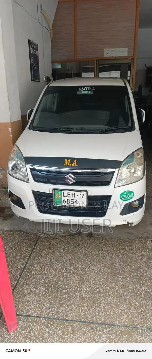 Suzuki WagonR VXL Compact Hatchback