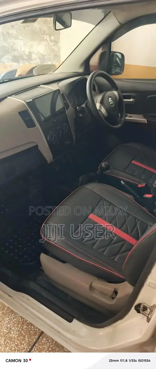 Suzuki WagonR VXL Compact Hatchback