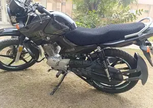 YBR 125G Motorcycle - Grey Urban Commuter Bike