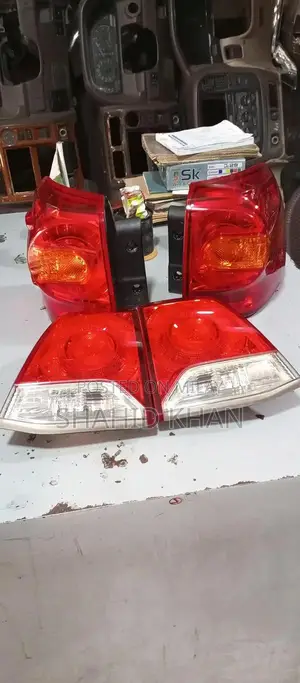 Photo - Toyota Land Cruiser 2014 Genuine Rear Tail Light Assembly Parts