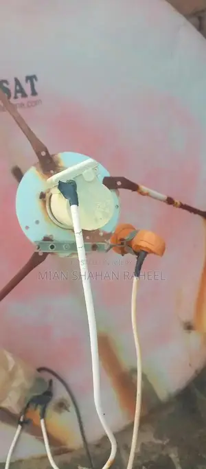 Satellite Dish with LNB, WiFi Receiver, and Cable Set