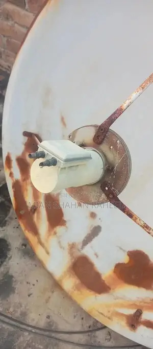 Satellite Dish with LNB, WiFi Receiver, and Cable Set