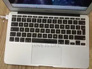 MacBook Air 2014 Laptop with Windows 10 and SSD
