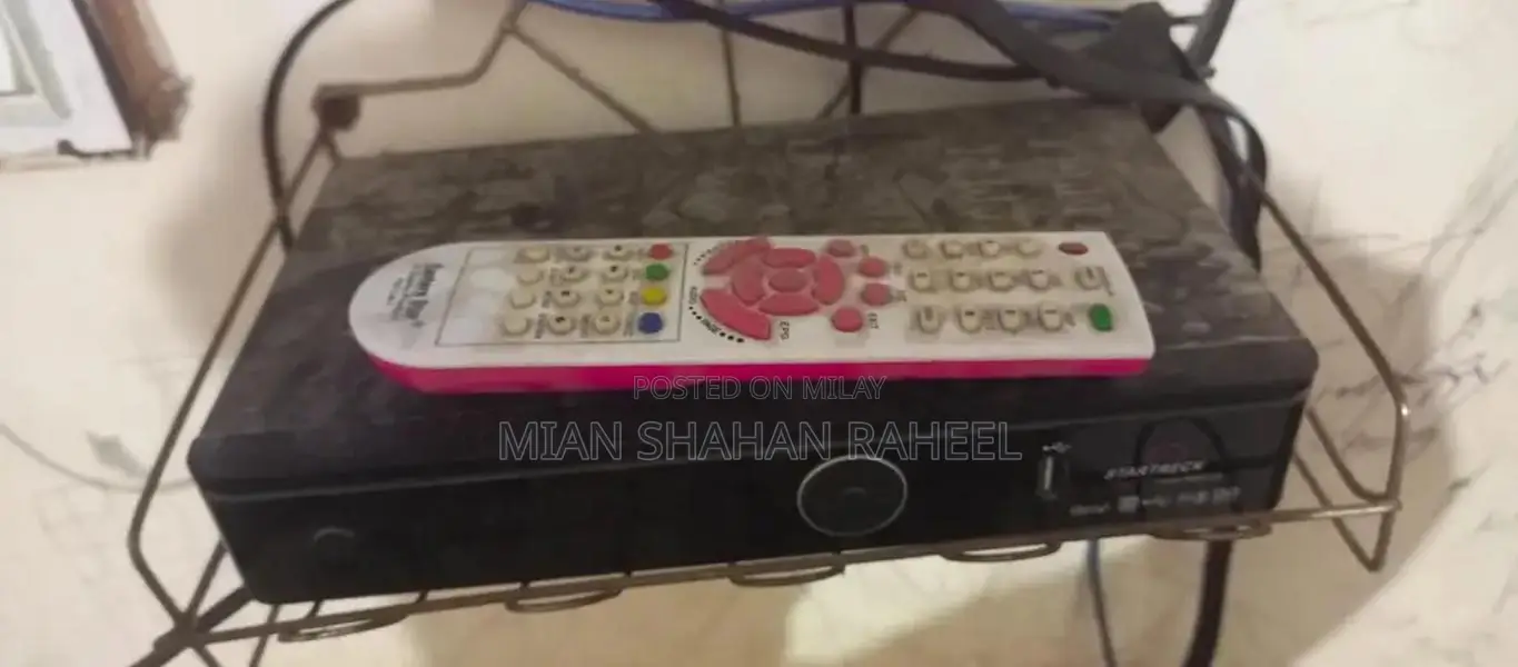 Satellite Dish with LNB, WiFi Receiver, and Cable Set