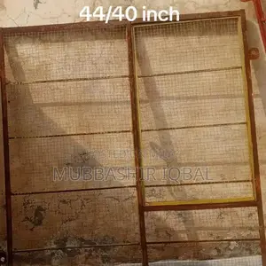 Bird Cages Iron Wire Multiple Sizes Pet Enclosures