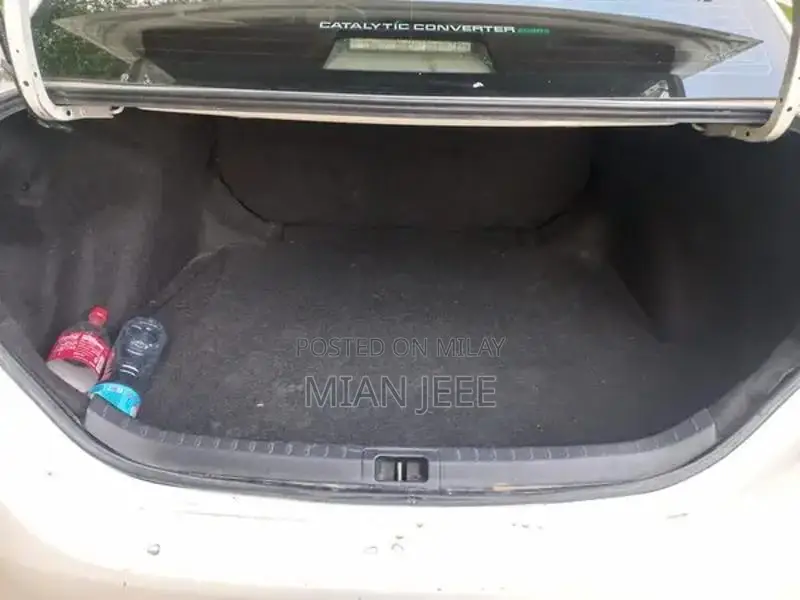 Toyota Corolla Altis 1.6 Sedan Sedan