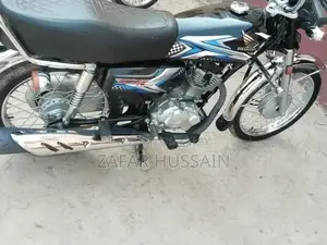 Photo - CD 70 Motorcycle Model 2025 Lightly Used