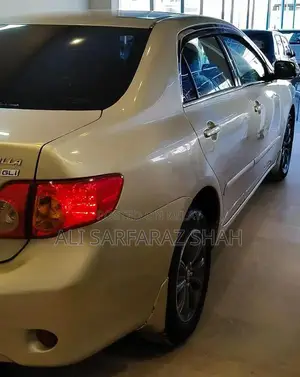 Toyota GLI 2009 Manual Sedan - Well Maintained