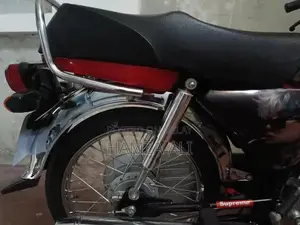 Honda CD 70 Motorcycle - Reliable Single-Cylinder Bike