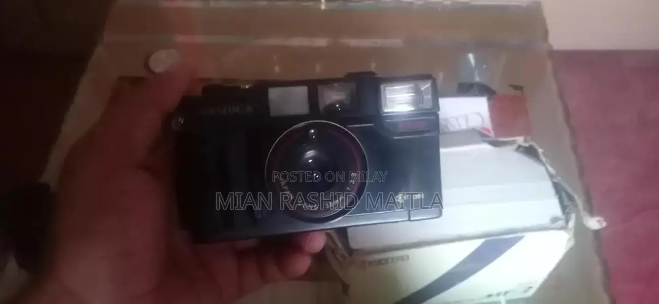 Compact Digital Camera from Japan with Low Usage