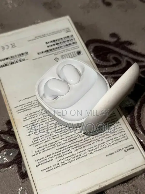 Wireless Earbuds with Imported Italian Design