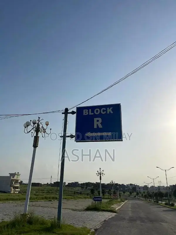 Prime Location Plot in New City Phase 2, Block R