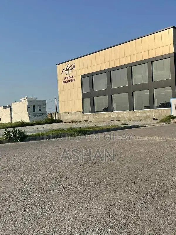 Prime Location Plot in New City Phase 2, Block R
